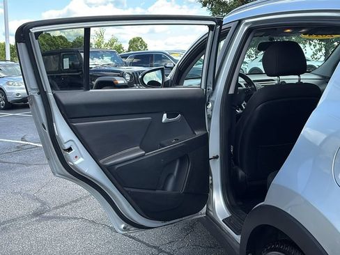 Used 2013 Kia Sportage LX w/ Convenience Pkg AWD/4WD image 27