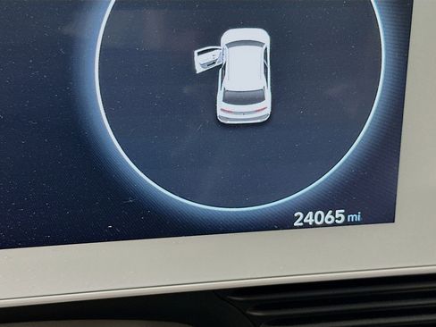 Used 2024 Hyundai Ioniq 5 Limited RWD image 18