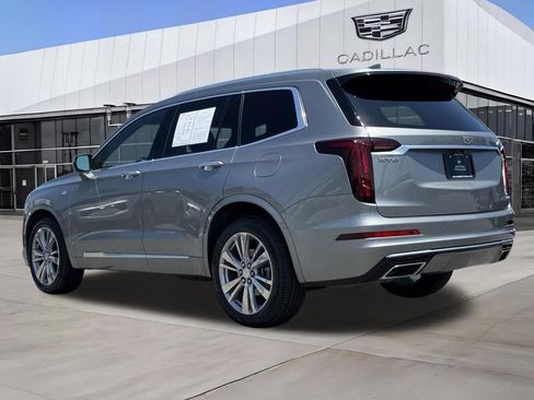 Used 2024 Cadillac XT6 Premium Luxury FWD image 7