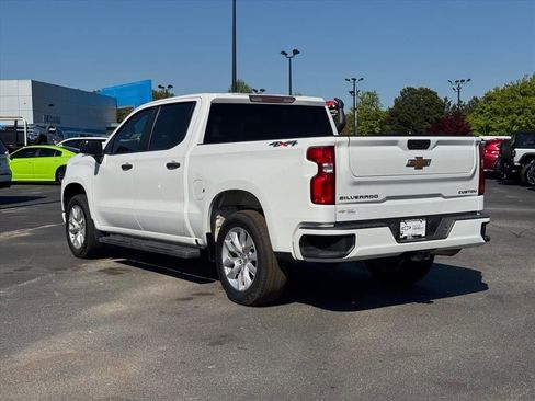 Used 2021 Chevrolet Silverado 1500 Custom w/ Safety Confidence Package image 5