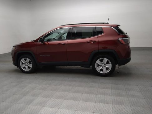 Used 2022 Jeep Compass Latitude image 3