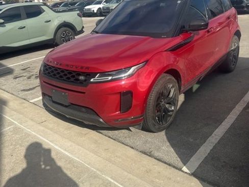 Used 2020 Land Rover Range Rover Evoque SE image 3