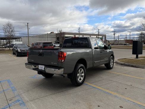 Used 2014 Nissan Titan SV image 6