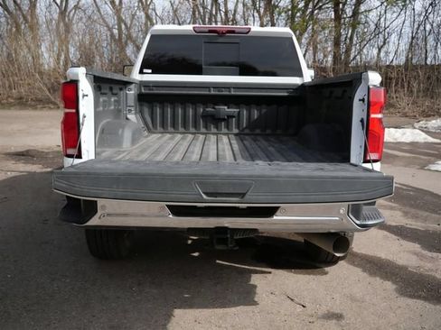 Used 2025 Chevrolet Silverado 2500 LTZ w/ LTZ Premium Package AWD/4WD image 36