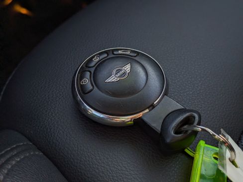 Used 2013 MINI Cooper Paceman S image 27