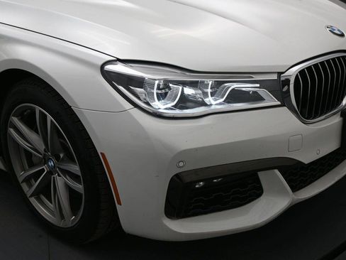 Used 2019 BMW 750i xDrive w/ M Sport Package AWD/4WD image 16