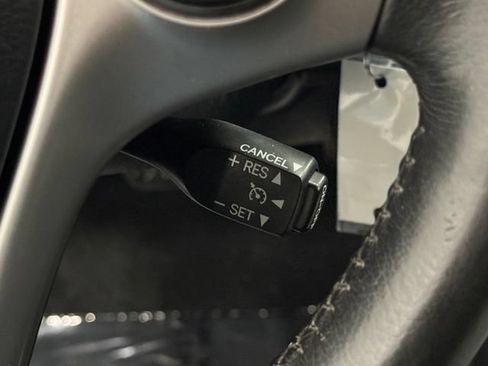 Used 2012 Toyota Camry SE FWD image 18