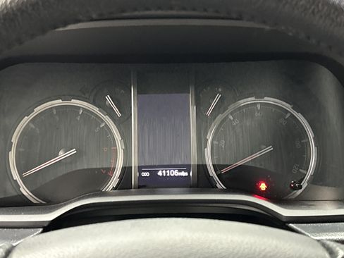 Used 2024 Toyota 4Runner Limited RWD image 21