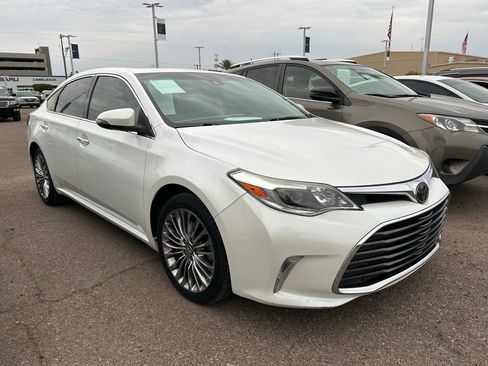 Used 2016 Toyota Avalon Limited image 1