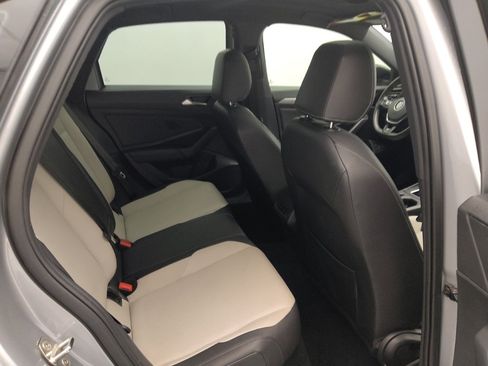 Used 2020 Volkswagen Jetta R-Line w/ R-Line Cold Weather Package FWD image 19