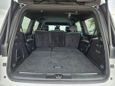 Used 2023 Jeep Wagoneer Series III w/ Preferred Equipment Group image 24