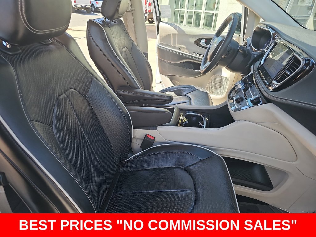Used 2023 Chrysler Pacifica Limited FWD image 10