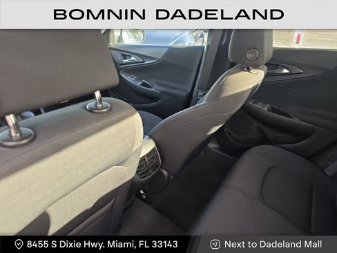 Used 2021 Chevrolet Malibu LT image 13