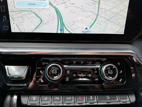 Used 2024 GMC Sierra 3500 Denali Ultimate image 14