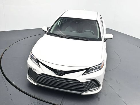 Used 2024 Toyota Camry LE FWD image 11