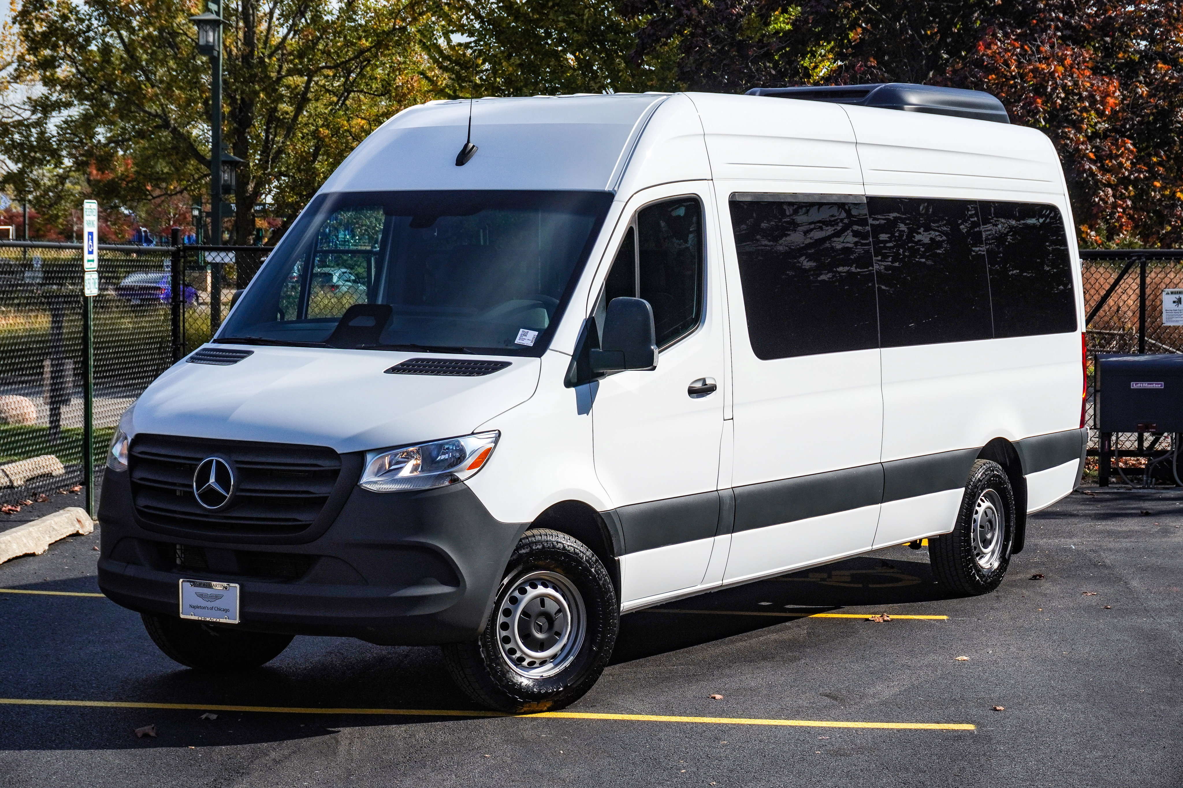Used 2025 Mercedes-Benz Sprinter 2500 image 3