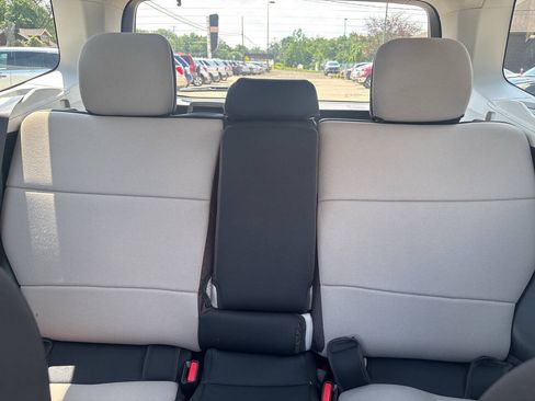 Used 2015 Subaru Forester 2.5i Premium AWD/4WD image 31