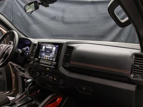 Used 2024 Nissan Frontier PRO-4X w/ Off-Road Protection Package image 16