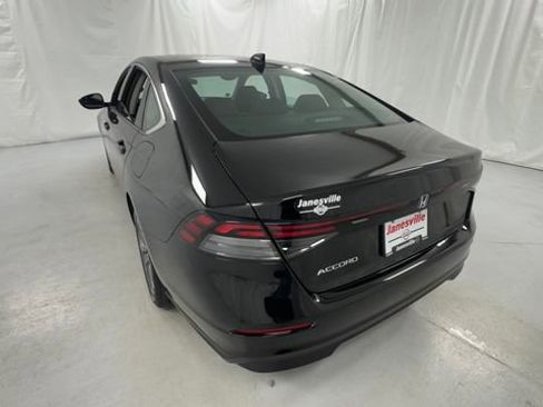 Used 2023 Honda Accord EX image 5
