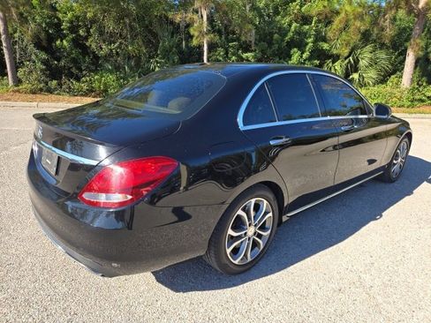 Used 2016 Mercedes-Benz C 300 Sedan image 5
