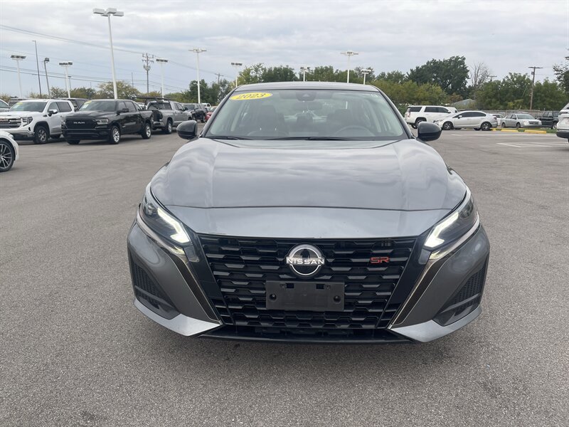 Used 2023 Nissan Altima 2.5 SR AWD/4WD image 8