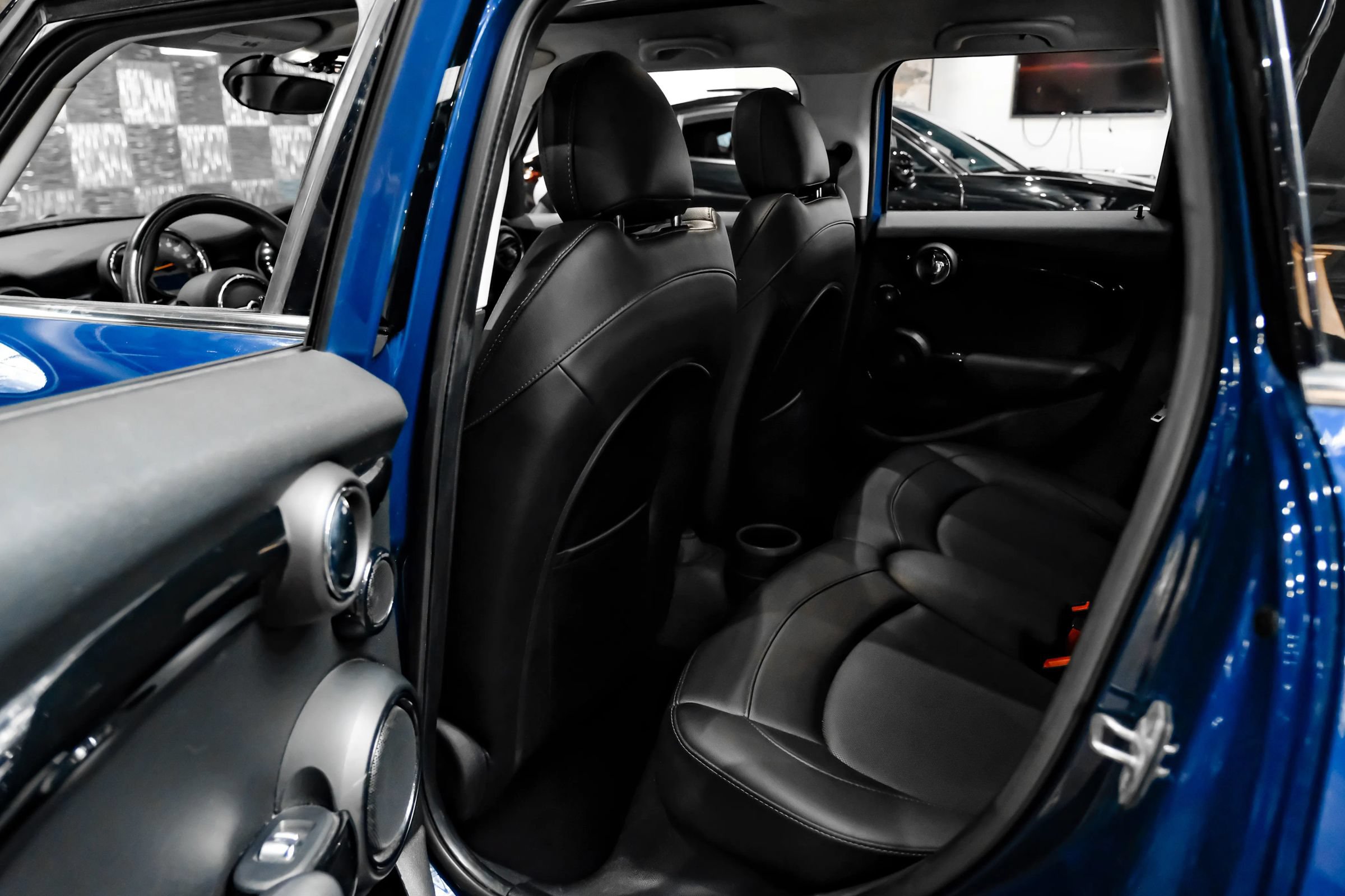 Used 2018 MINI Cooper S w/ Premium Package FWD image 43