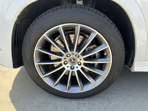 Used 2025 Mercedes-Benz GLE 450e 4MATIC image 13