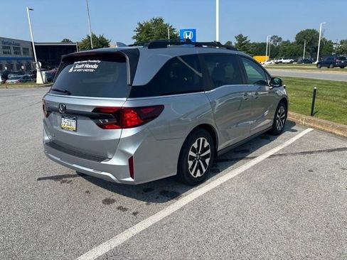 Used 2026 Honda Odyssey EX-L image 10