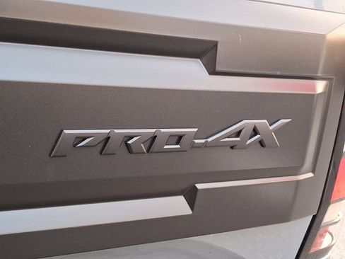 New 2026 Nissan Frontier PRO-4X w/ Pro-4x Convenience Package image 19