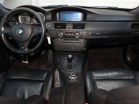 Used 2011 BMW M3 Coupe RWD image 2