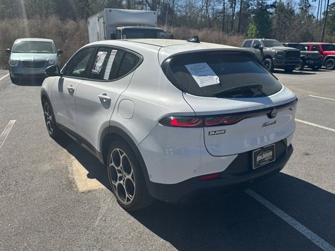 Used 2024 Alfa Romeo Tonale Sprint image 7