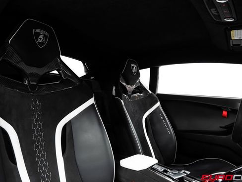 Used 2023 Lamborghini Huracan Tecnica image 39