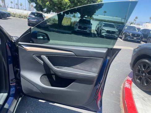 Used 2024 Tesla Model Y Long Range AWD/4WD image 14