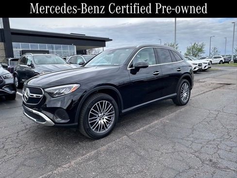Used 2024 Mercedes-Benz GLC 300 4MATIC image 3