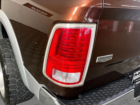 Used 2015 RAM 1500 Laramie RWD image 27