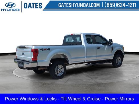 Used 2017 Ford F250 XL w/ Power Equipment Group AWD/4WD image 2