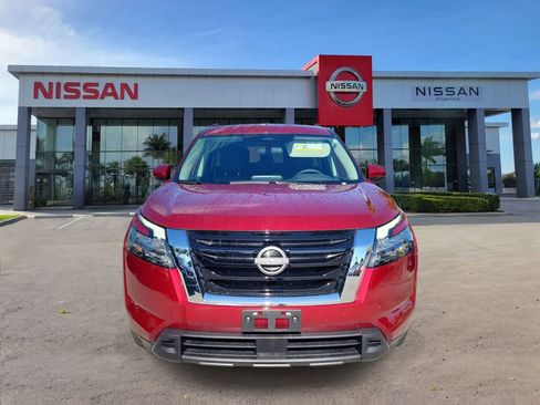 Used 2024 Nissan Pathfinder SV w/ Cargo Package AWD/4WD image 10