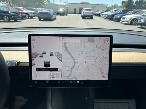 Used 2023 Tesla Model Y Long Range AWD/4WD image 10