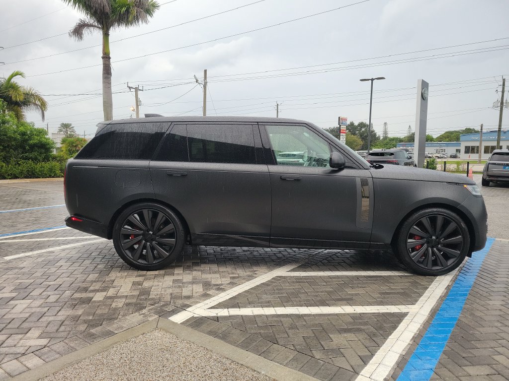 New 2026 Land Rover Range Rover SV AWD/4WD image 6