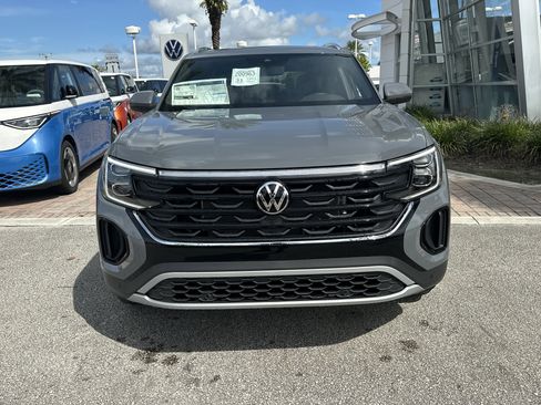 New 2026 Volkswagen Atlas Cross Sport SE FWD image 3