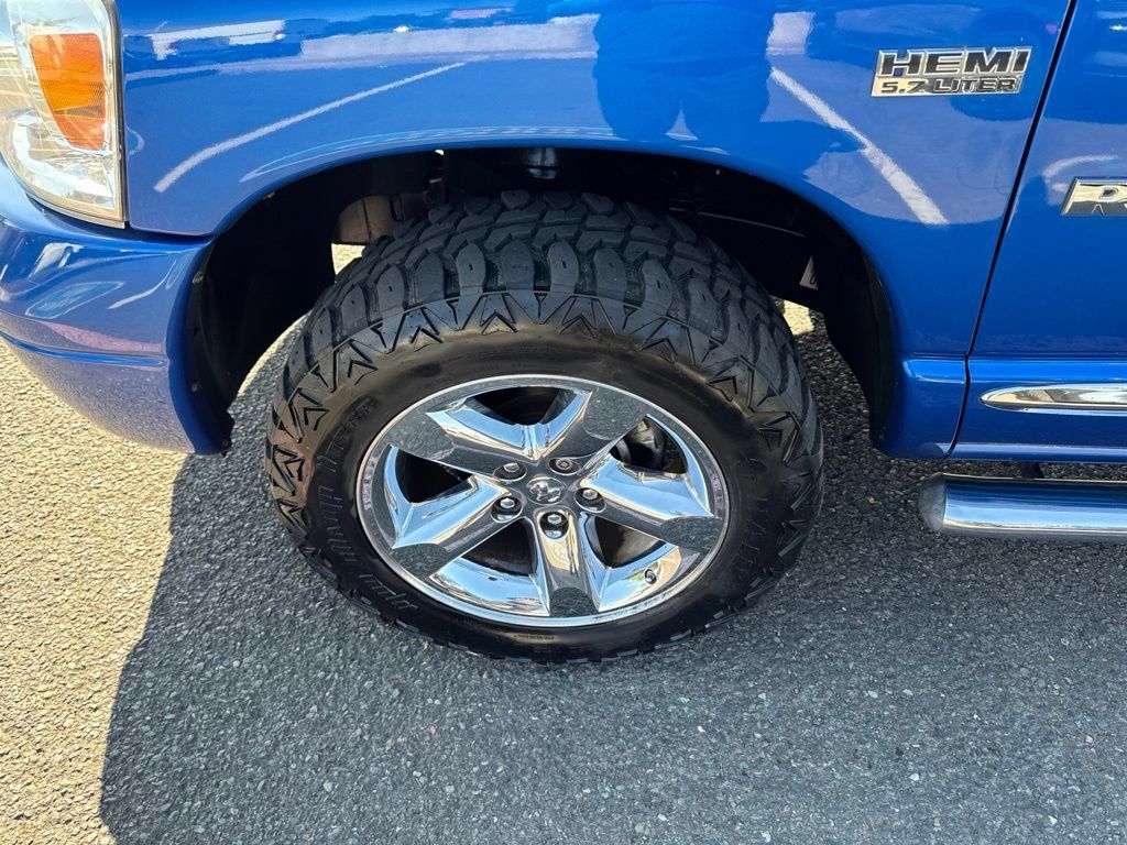 Used 2008 Dodge Ram 1500 Truck Laramie w/ Trailer Tow Group AWD/4WD image 4