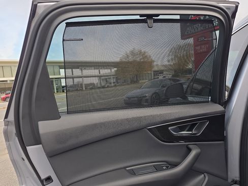 Used 2022 Audi Q7 2.0T Premium Plus w/ Premium Plus Package image 46