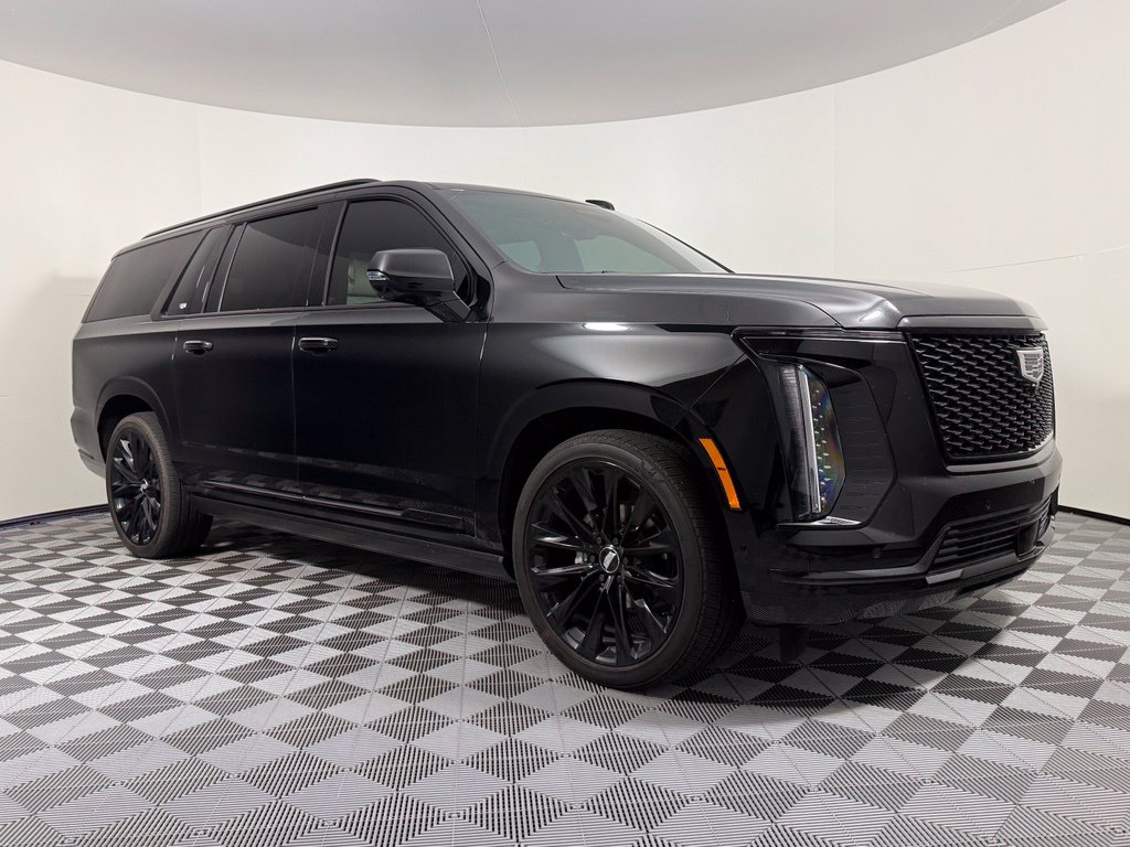 Used 2025 Cadillac Escalade ESV Sport Platinum w/ LPO, ONYX Package AWD/4WD image 8
