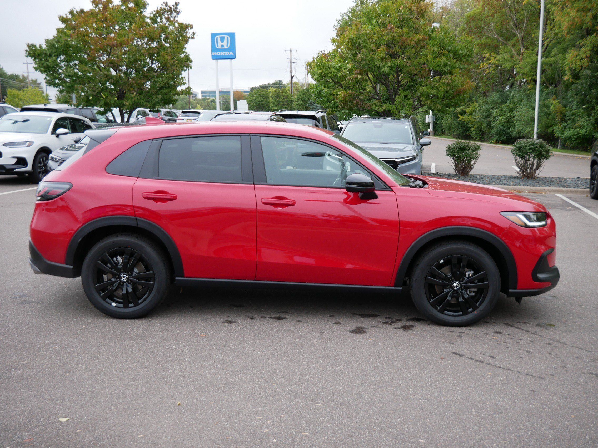 Used 2027 Honda HR-V Sport image 8