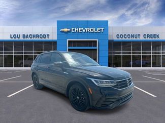 Used 2021 Volkswagen Atlas Cross Sport SE w/ Panoramic Sunroof Package video 1