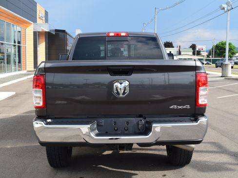 Used 2024 RAM 2500 Tradesman w/ Chrome Appearance Group AWD/4WD image 7
