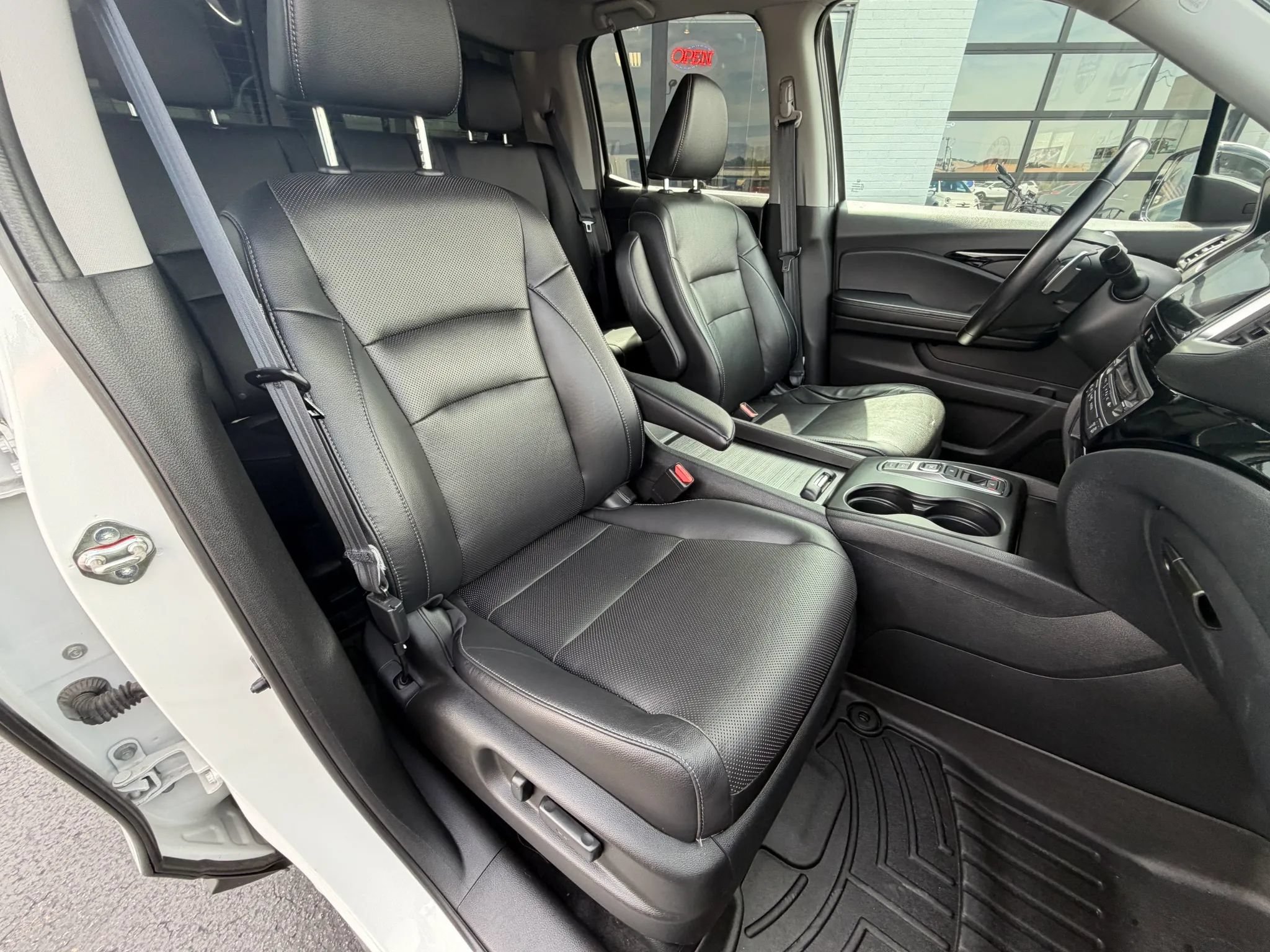 Used 2020 Honda Ridgeline RTL-E image 13