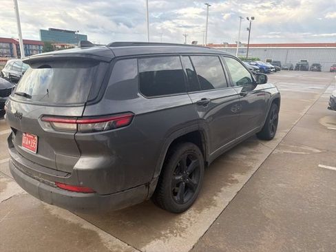 Used 2024 Jeep Grand Cherokee L Altitude AWD/4WD image 4