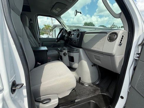 Used 2014 Ford E-150 and Econoline 150 w/ Power Group image 20