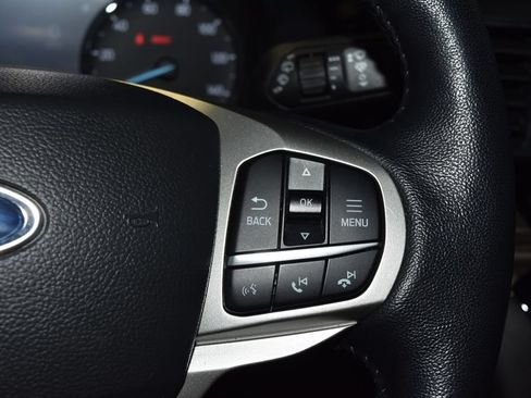 Used 2022 Ford Explorer Limited w/ Equipment Group 301A AWD/4WD image 10
